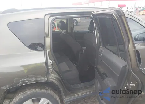 2016 Jeep Compass Sport из США, поврежденный, VIN 1C4NJDBB8GD507935